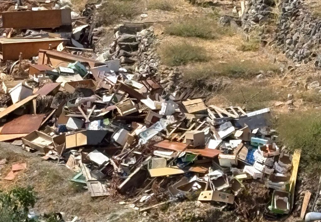 Discarica rifiuti Nizza Sicilia