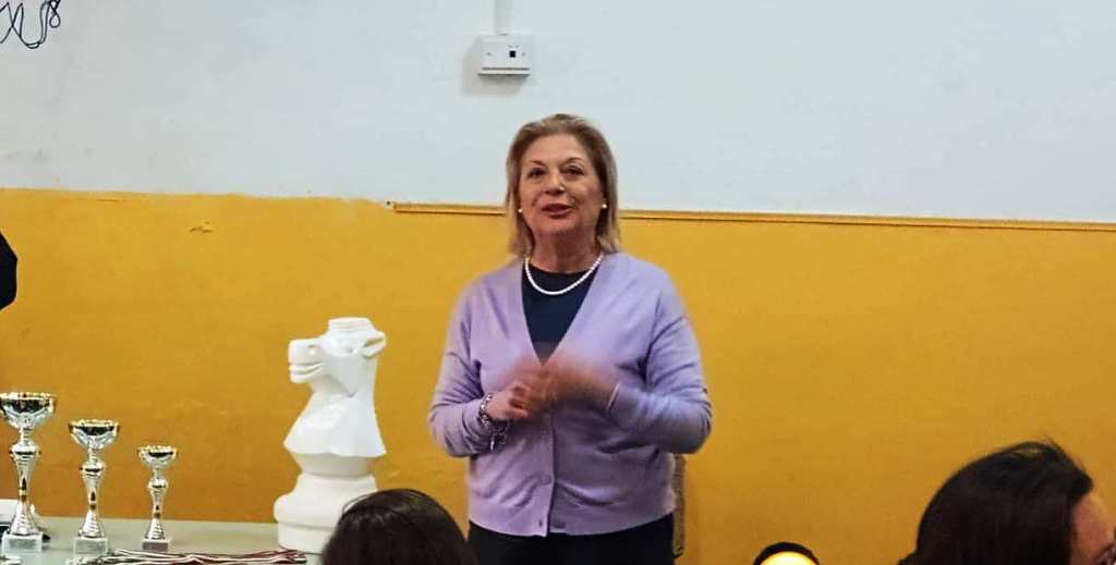 messina divise scuola dirigente