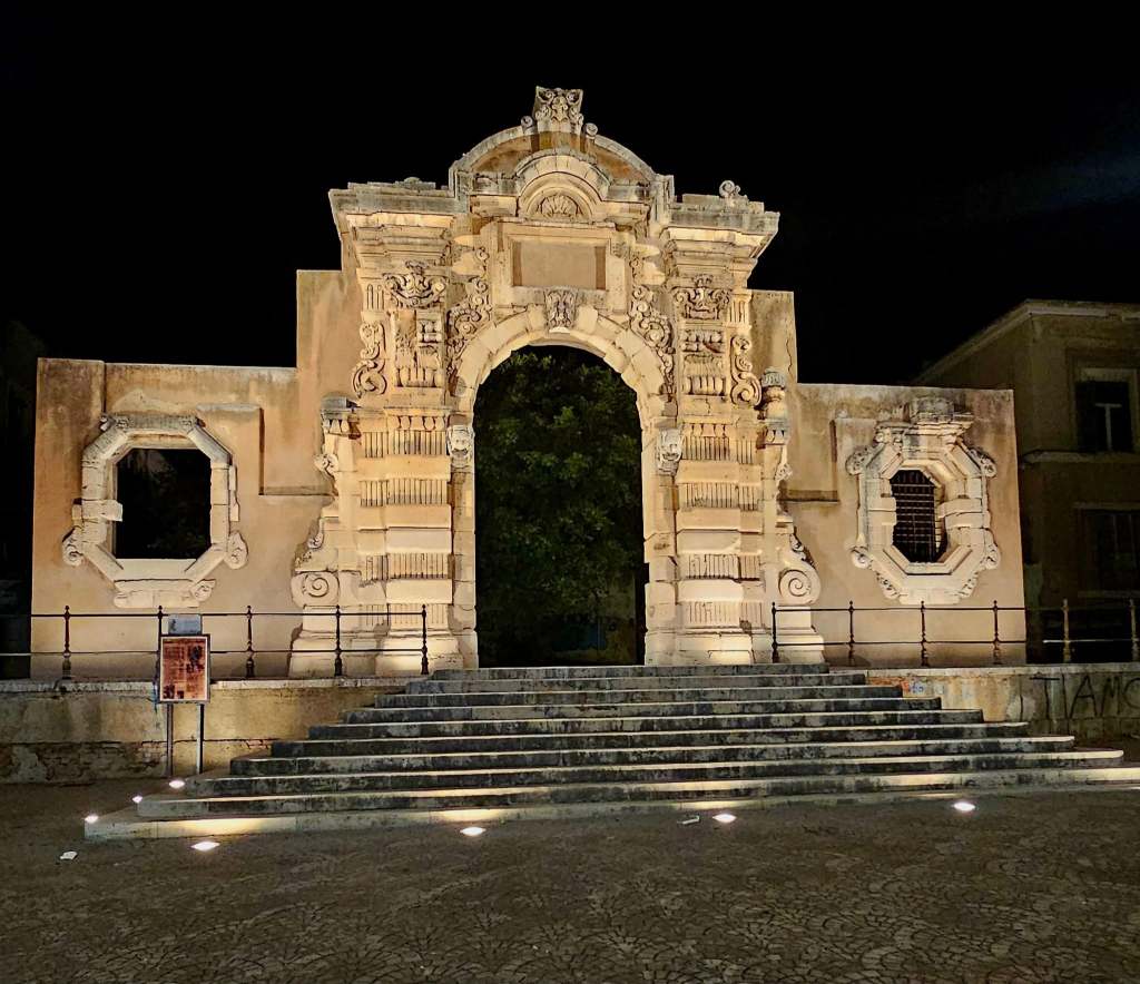 porta grazia piazza casa pia