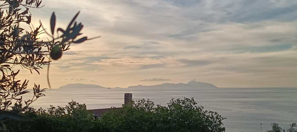 eolie viste dalle alture di san saba contrada miano contrada san filippo