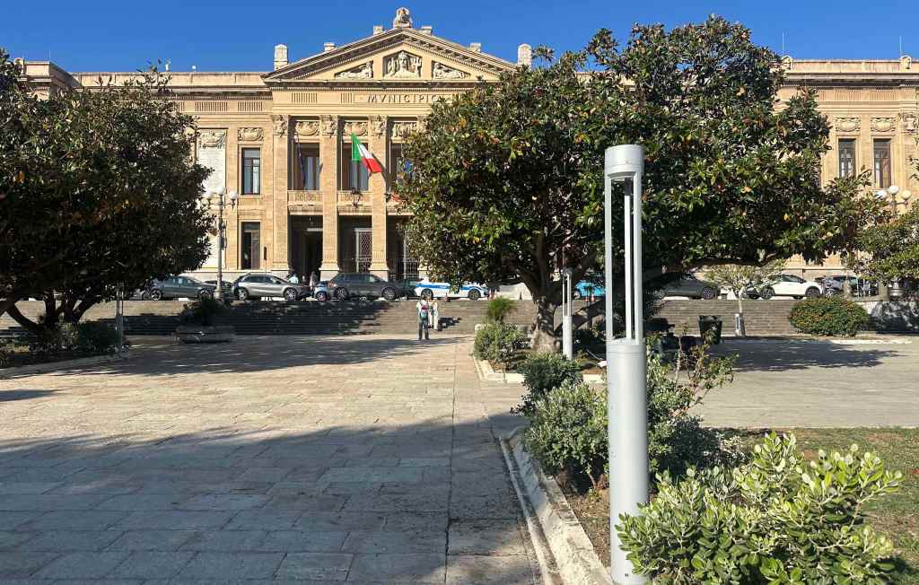 nuova illuminazione piazza Unione Europea