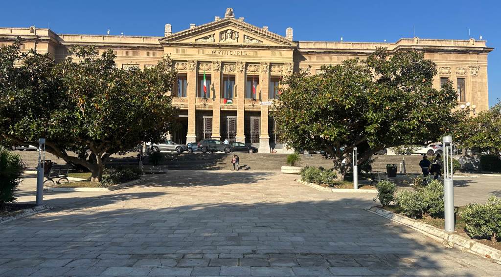 nuova illuminazione piazza Unione Europea