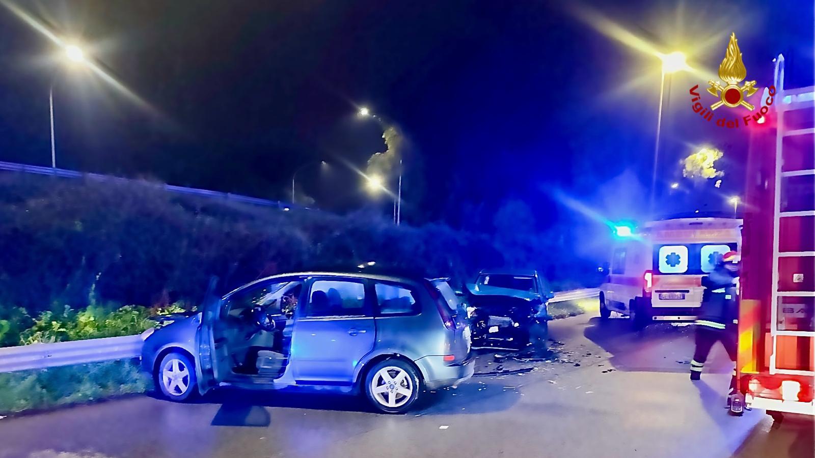 Milazzo, scontro tra due auto nella notte