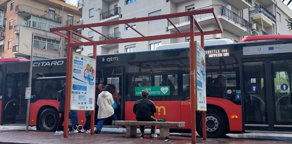 Vecchia pensilina Atm senza copertura