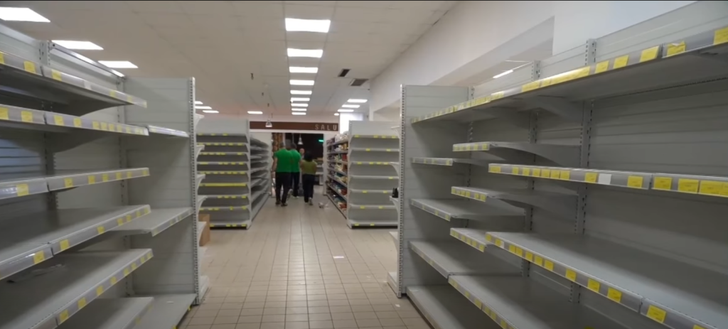 Supermercato vuoto a Messina