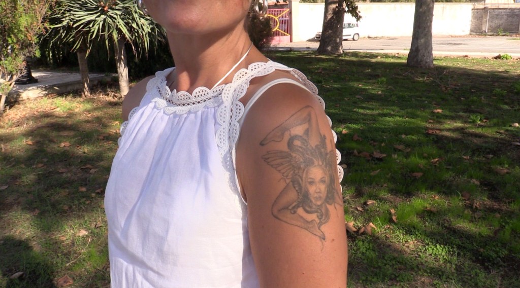 australiana Angela donato