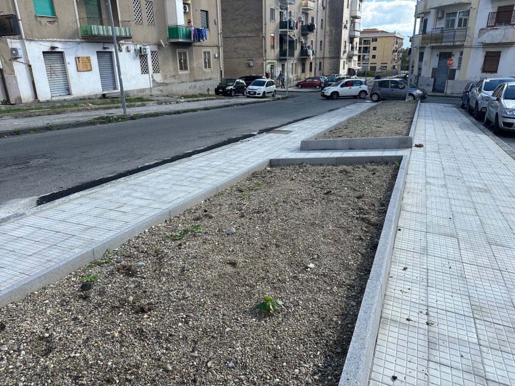 largo Villa Lina giostra 