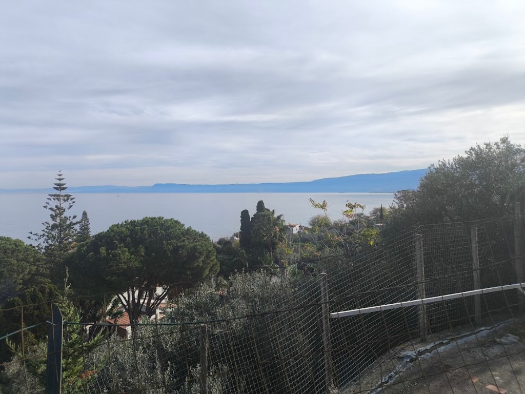 palmi e piana gioia tauro viste da messina nord acqualadrone