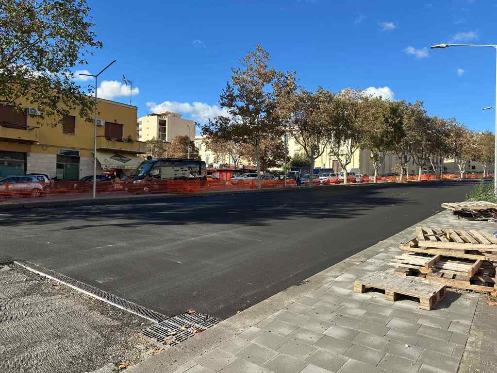 parcheggio giostra asfaltato 