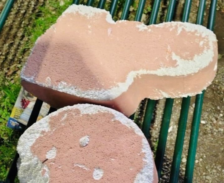 Vandali a Villa Dante