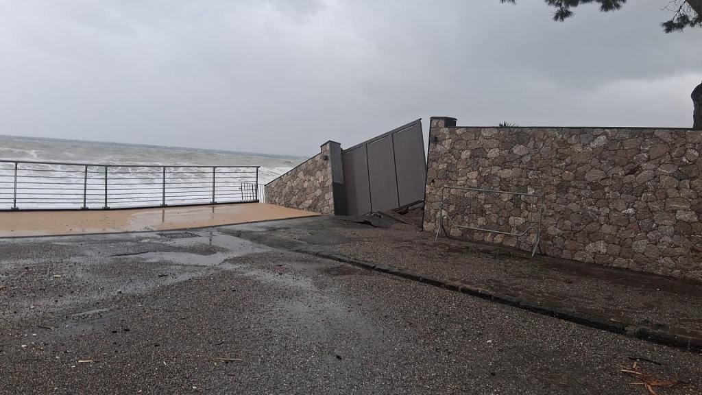 Ciclone Harry - danni a Taormina