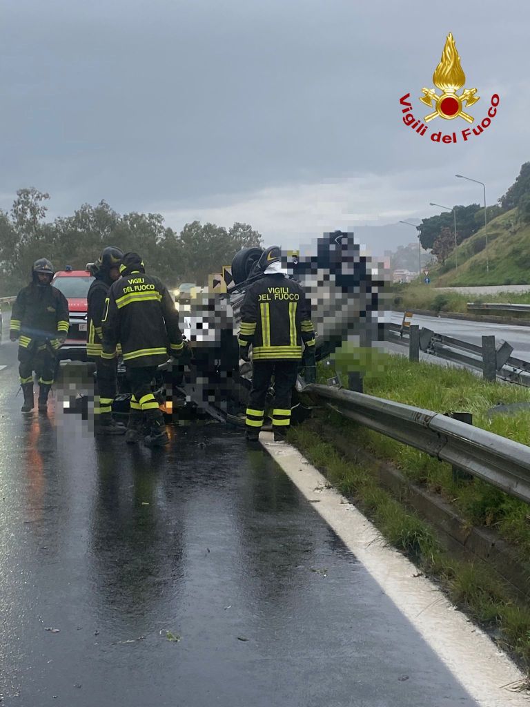 Incidente autostrada Messina Catania