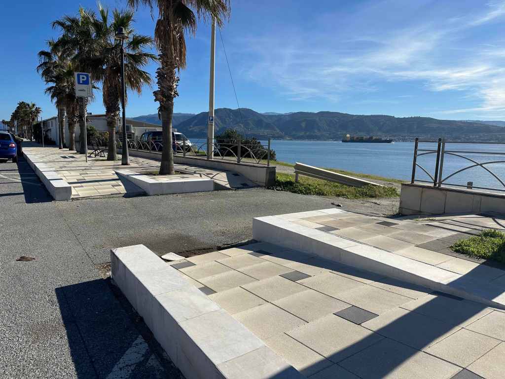 lavori pista ciclabile ganzirri faro 