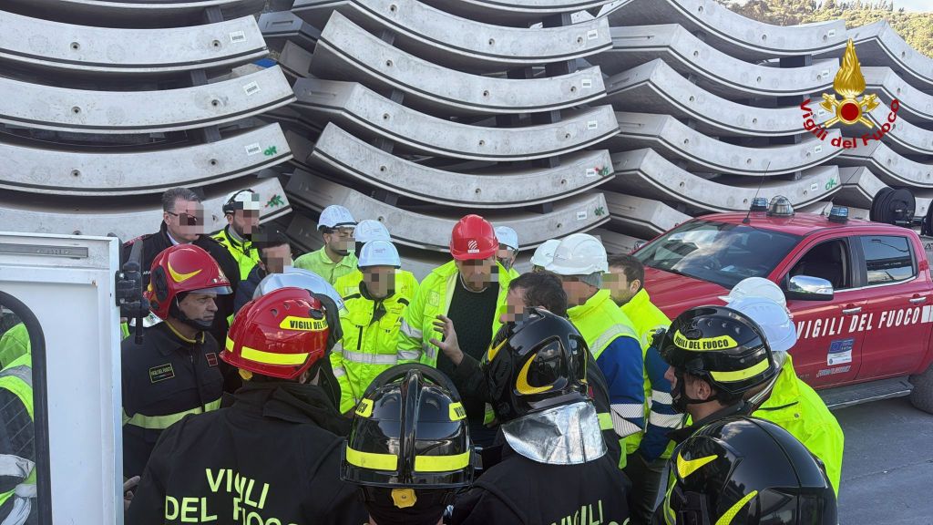 Vigili del fuoco. Fuga di gas al cantiere del raddoppio ferroviario, 2 operai intossicati