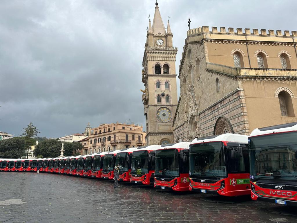 bus elettrici piazza duomo
