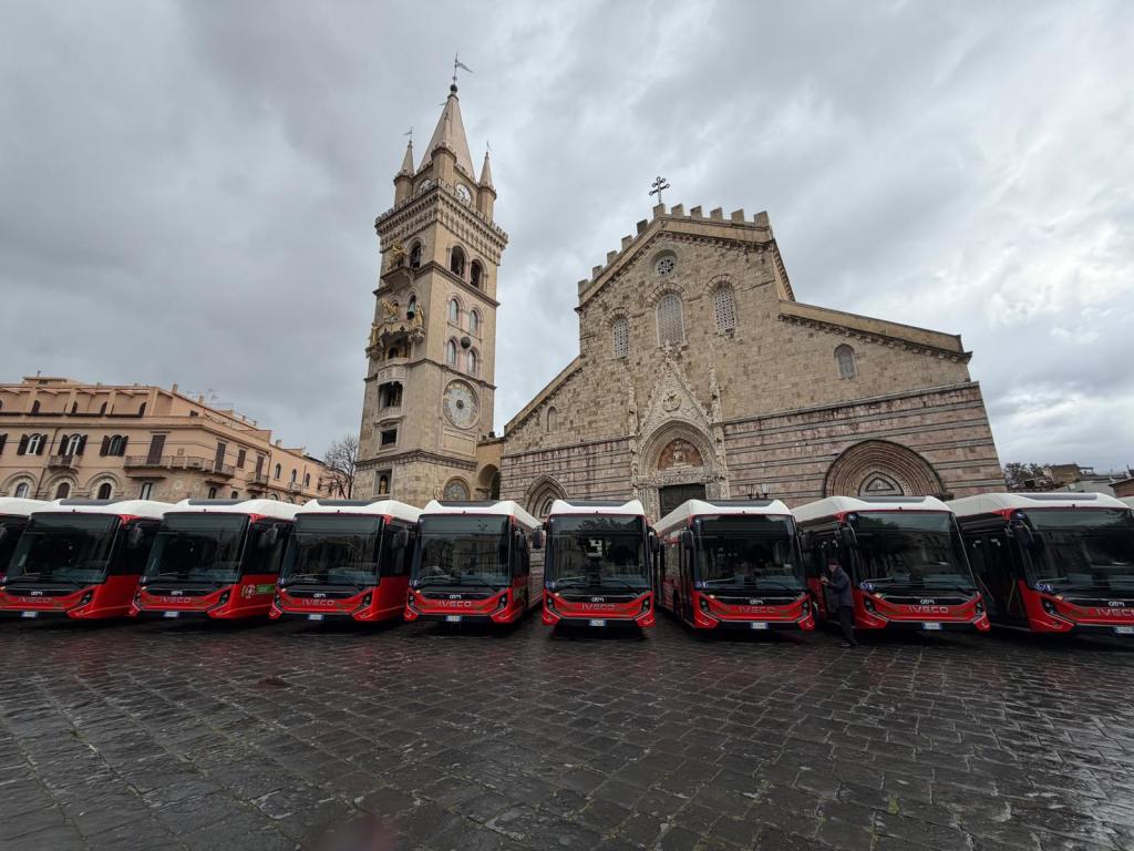 bus elettrici piazza duomo