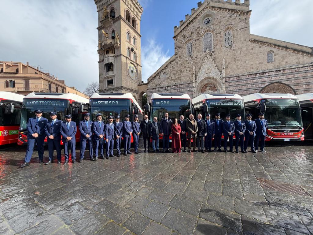 bus elettrici piazza duomo