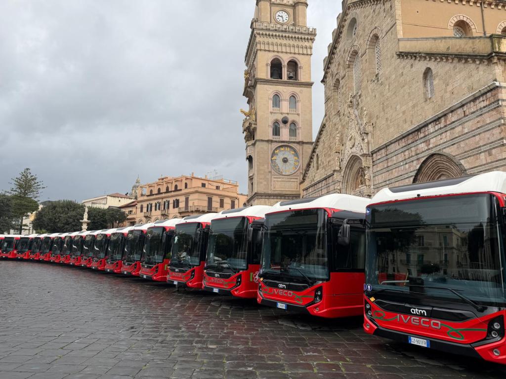 bus elettrici piazza duomo
