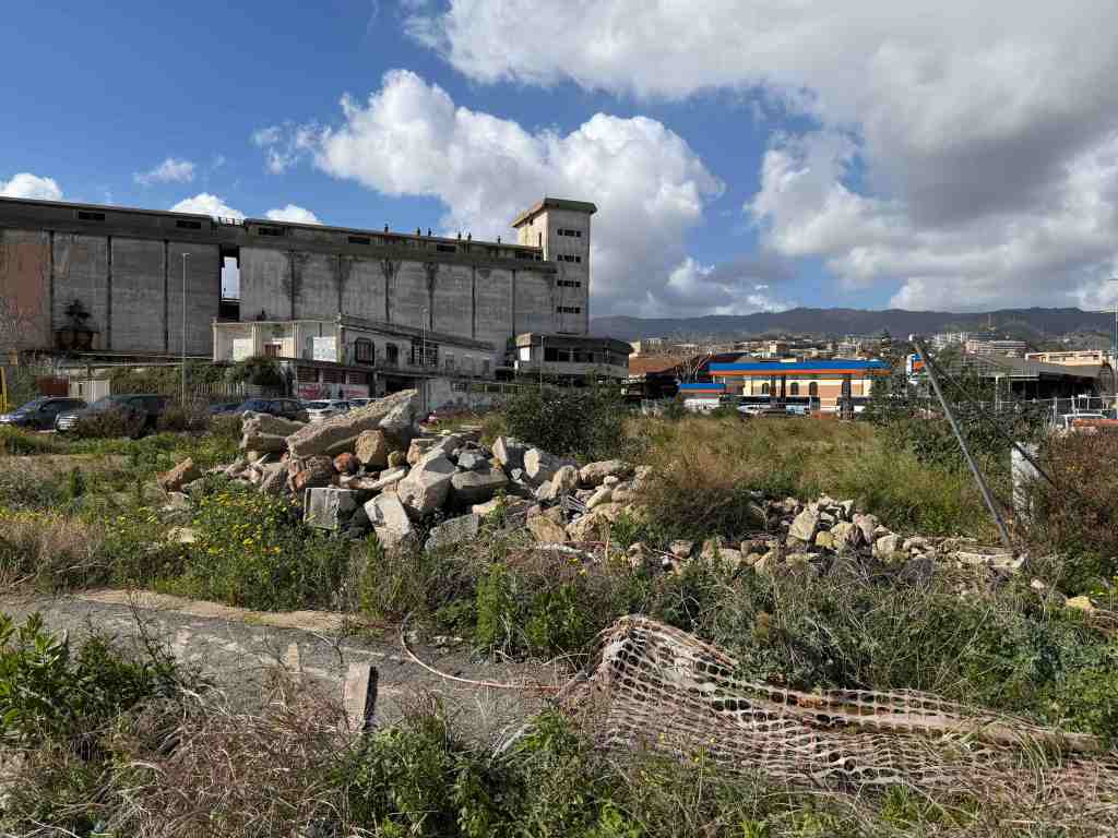 ex i hub demolizioni