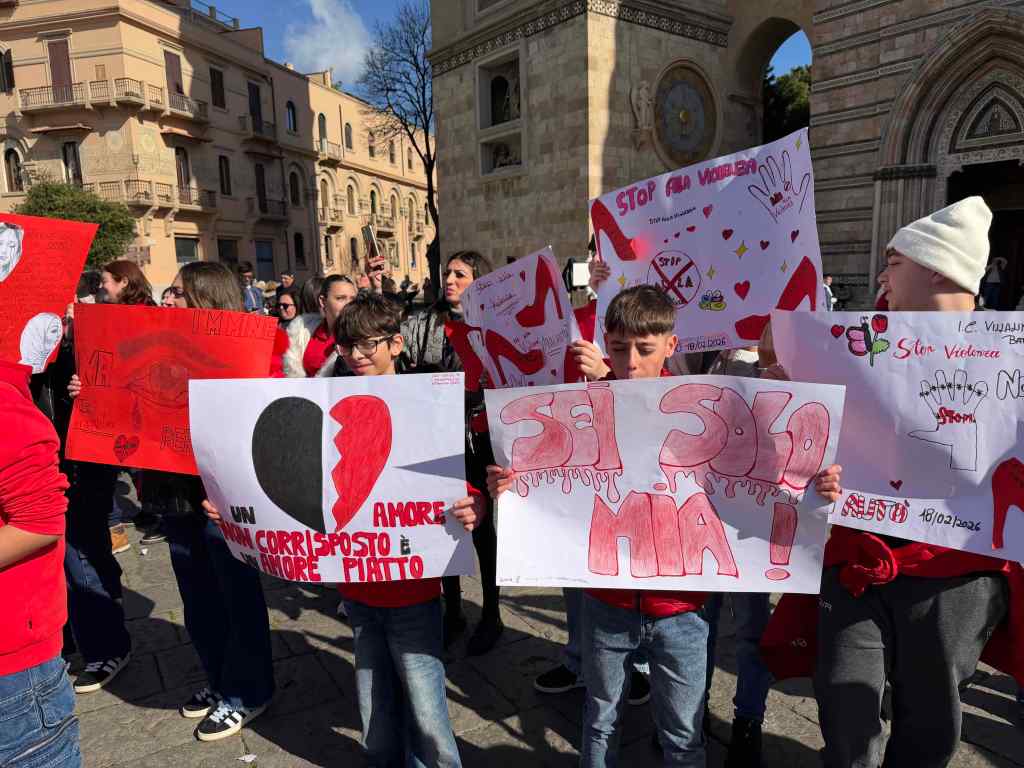 flashmob piazza duomo one billion rising
