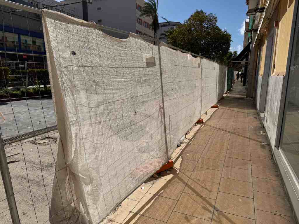 lavori isola pedonale lato monte