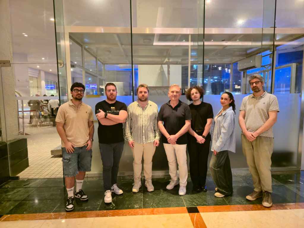 4 docenti e 3 allievi del Corelli bloccati nello Sri Lanka