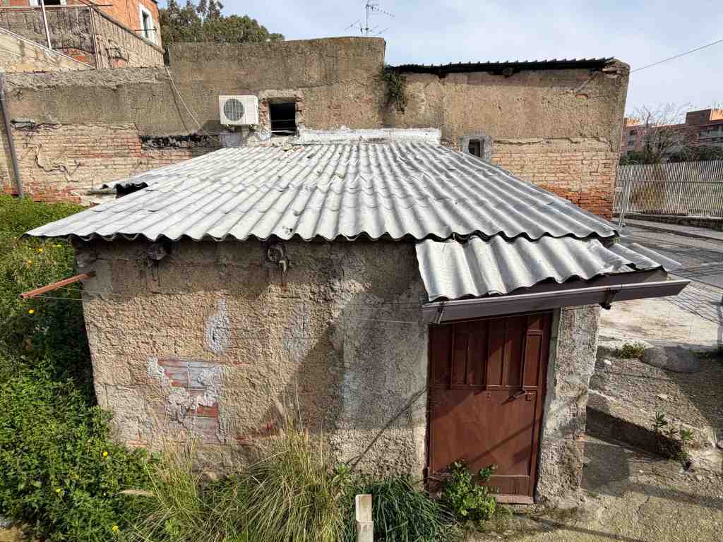 ex lavatoio attesa demolizioni