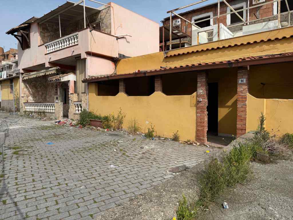 ex lavatoio attesa demolizioni