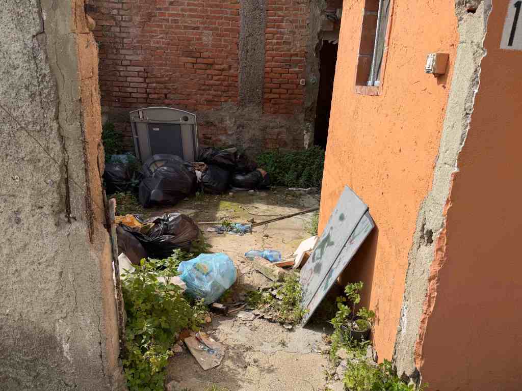 ex lavatoio attesa demolizioni