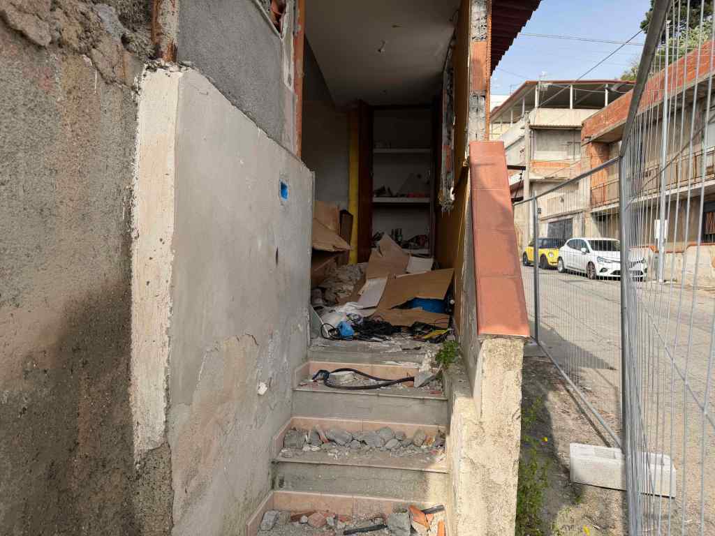 ex lavatoio attesa demolizioni