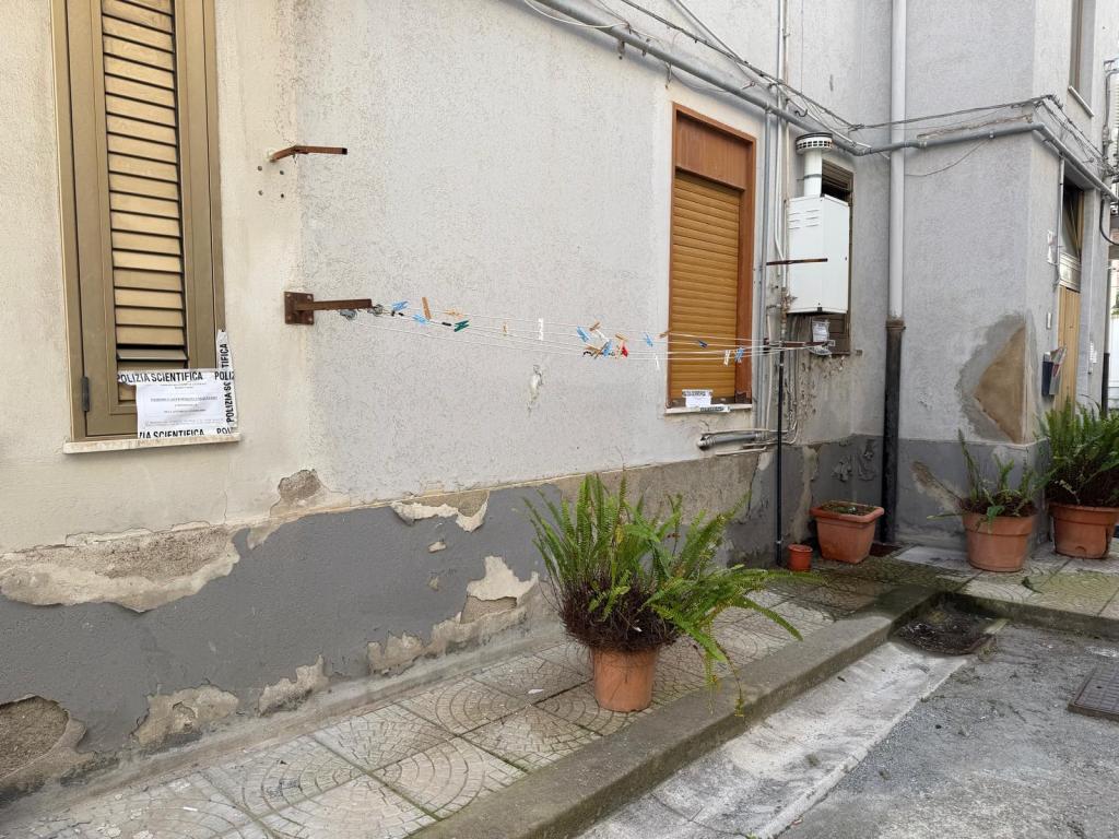 femminicidio in via lombardia