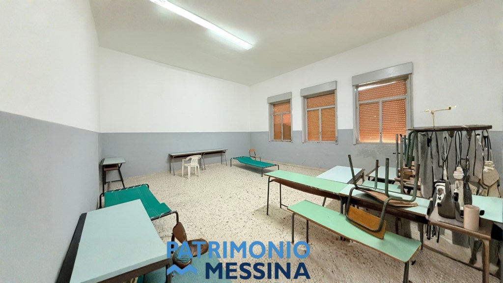 ex scuola spartà sede settima circoscrizione