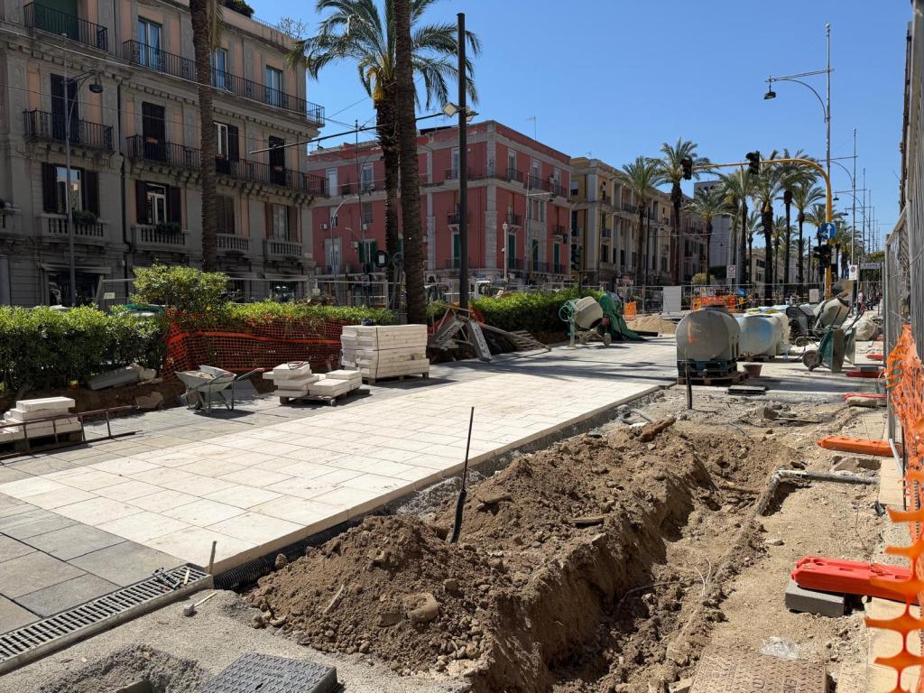 lavori isola pedonale viale san martino