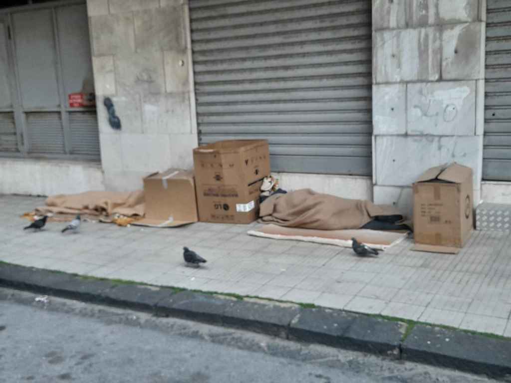 senzatetto via magazzini generali