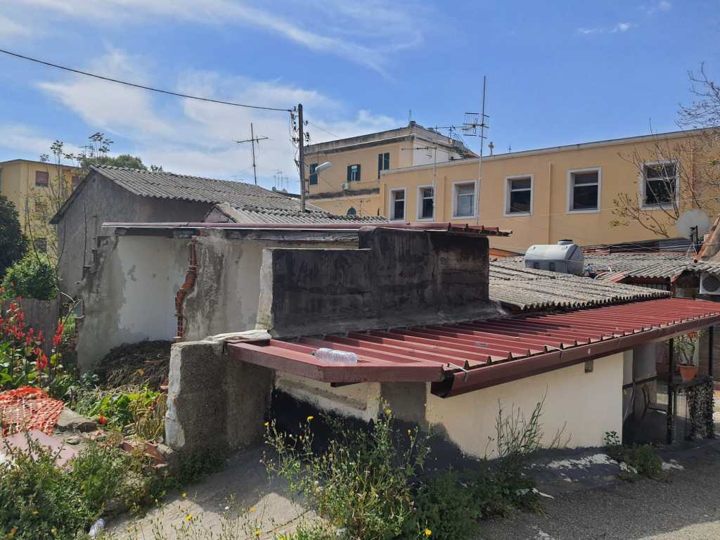 via appennini baracche da demolire