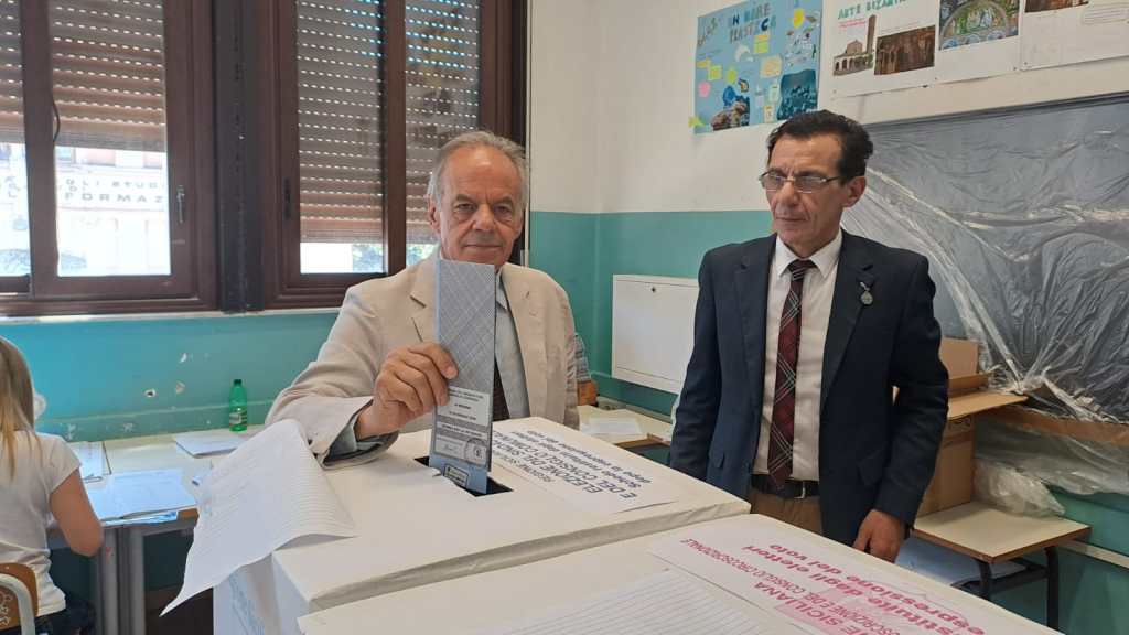 Marcello Scurria al voto 