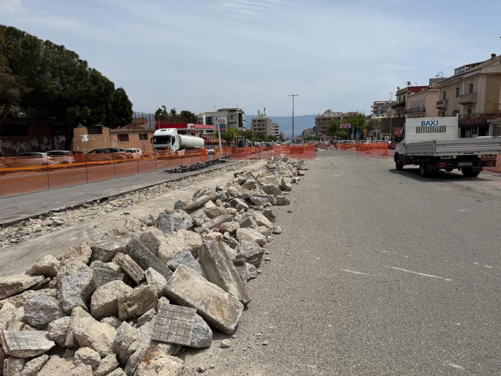 lavori parcheggio europa ovest