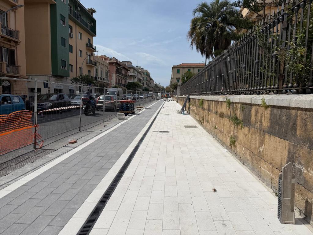 lavori pista ciclabile via cesare battisti