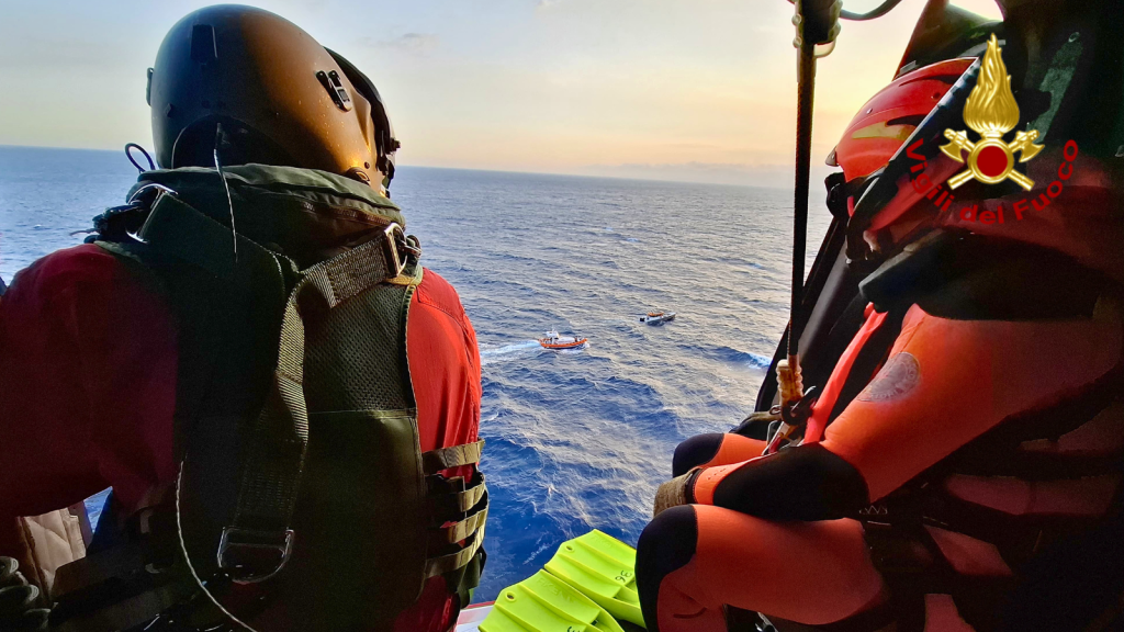 Barca in avaria a Giardini Naxos, scatta il soccorso