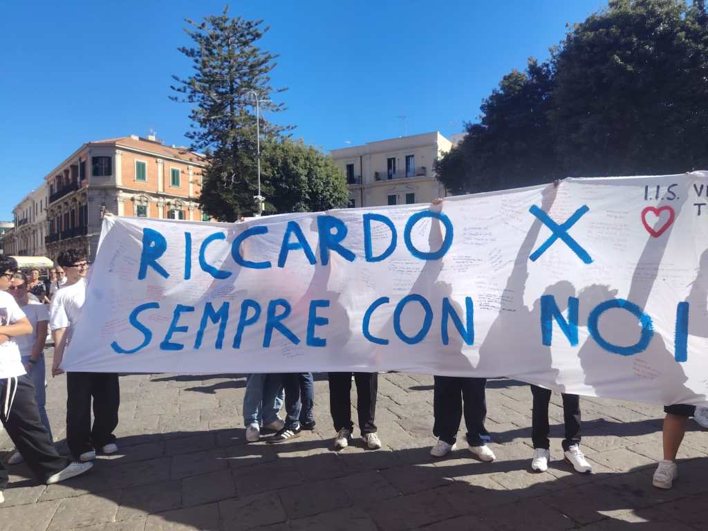 "Riccardo sempre con noi", funerali di Riccardo Coglitore