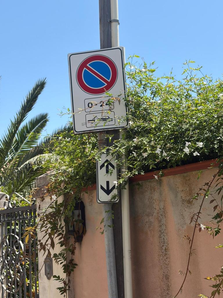 divieto di sosta Pozzo Giudeo