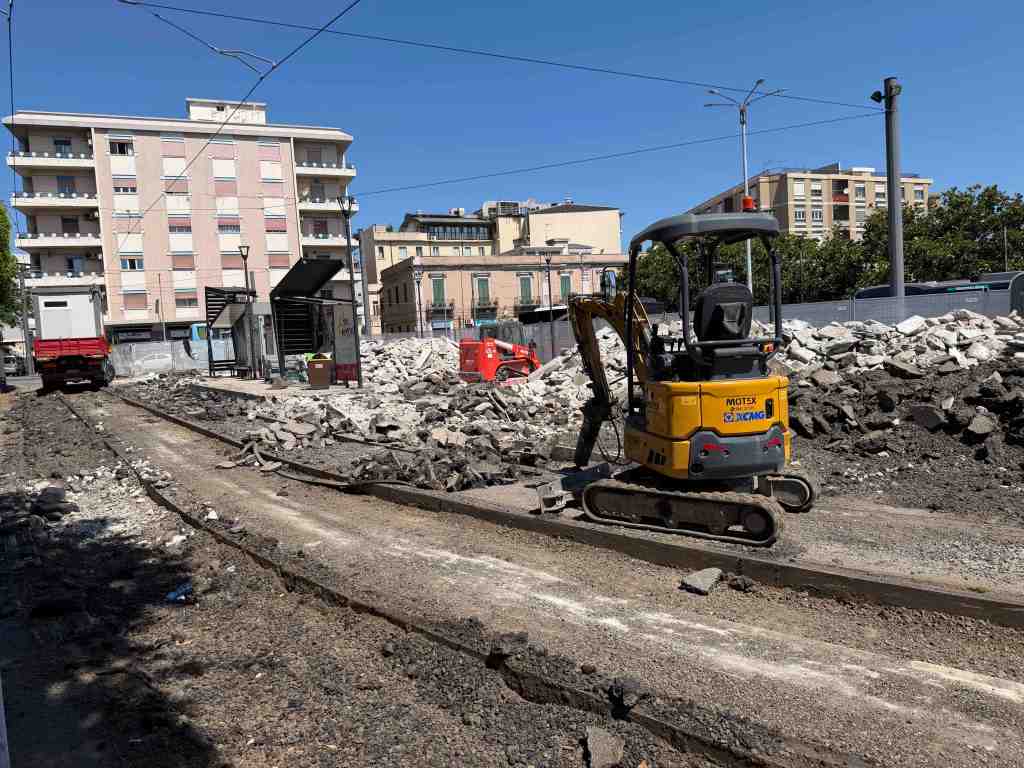 lavori piazza stazione 