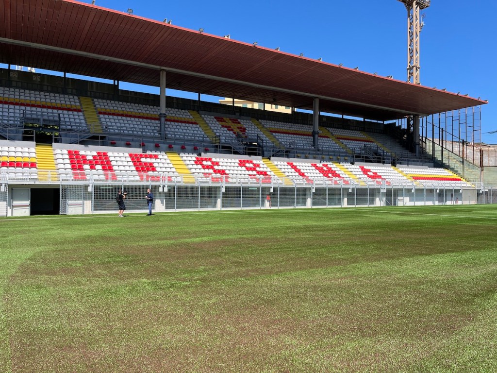 tribuna
