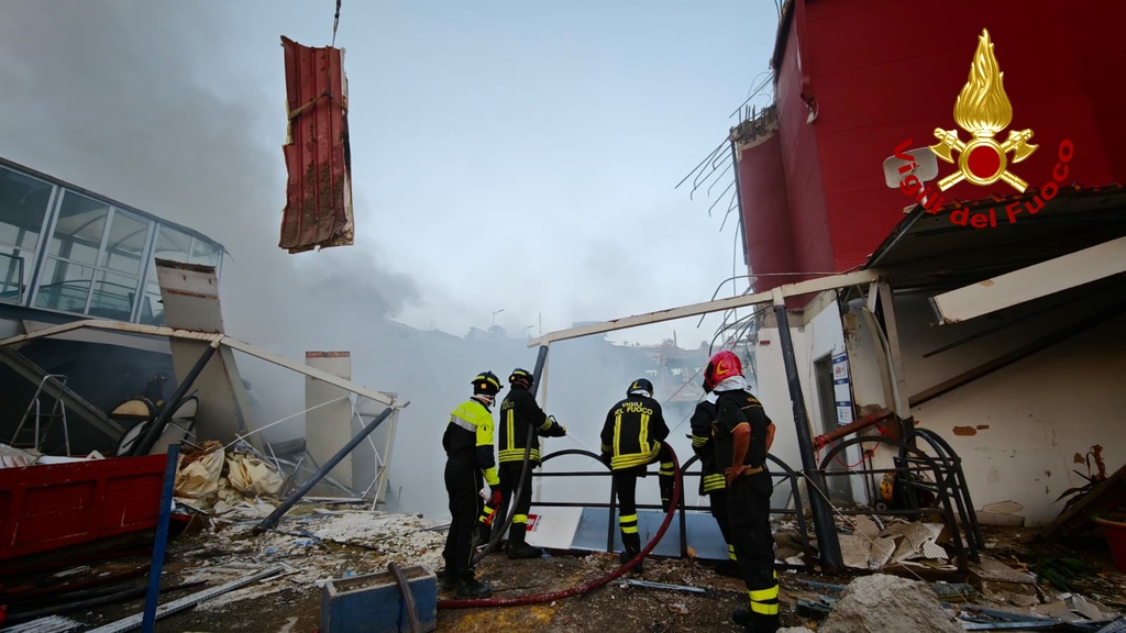 Vigili del fuoco a Pistunina