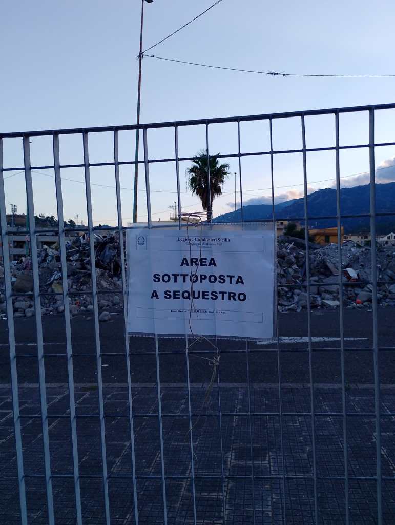Crollo a Pistunina 12 agosto Area sottoposta a sequestro