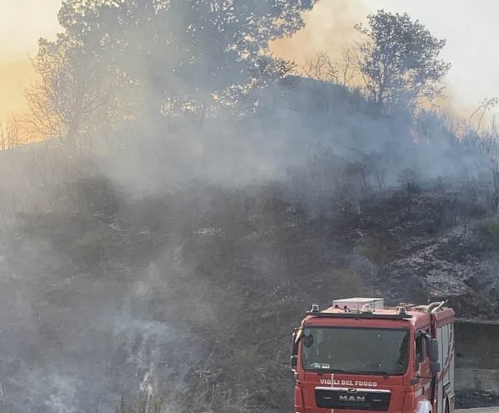 Incendio a Castelmola