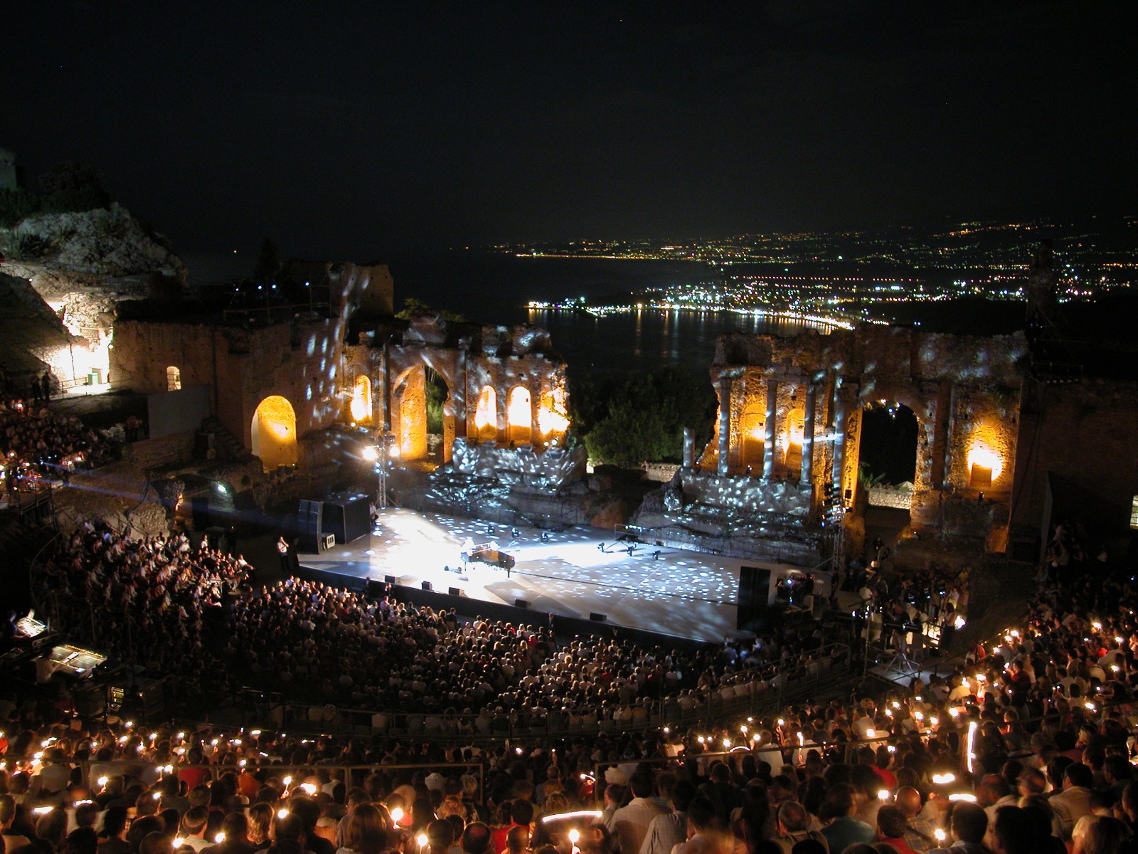 Al Teatro Antico lo show evento di Fondazione Taormina Arte