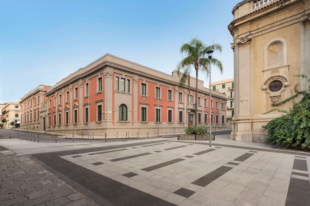 palazzo monopolio messina