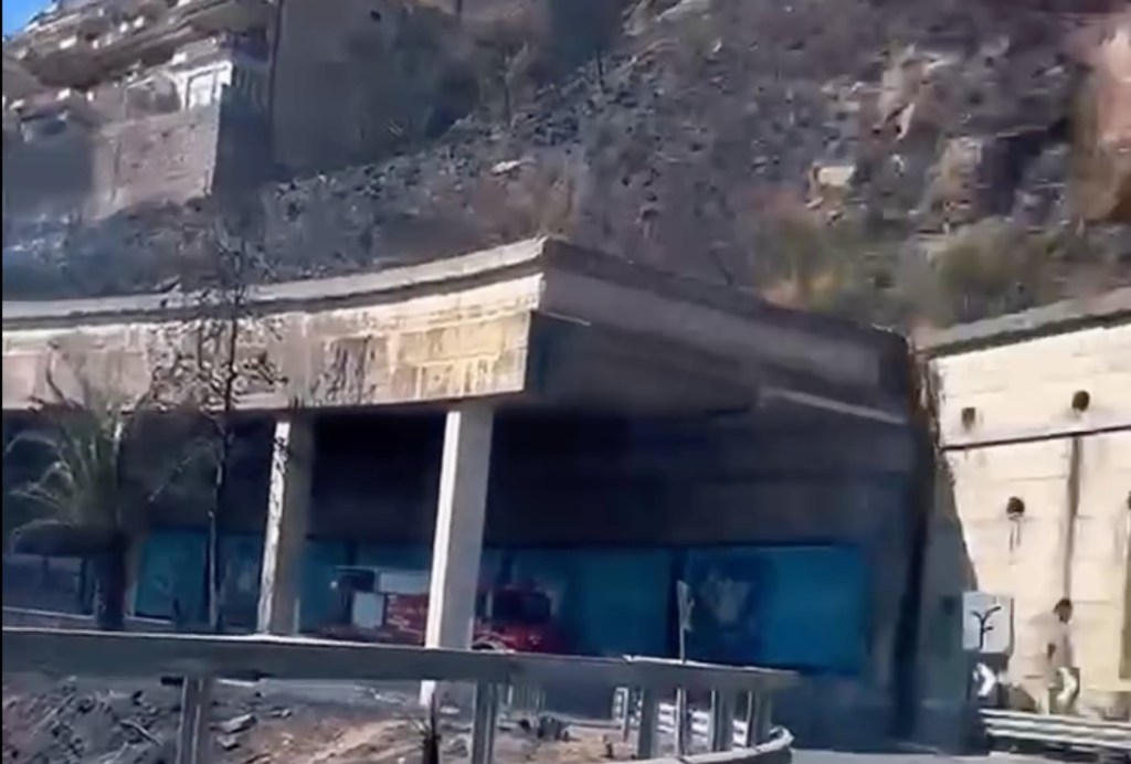 Incendio a Taormina