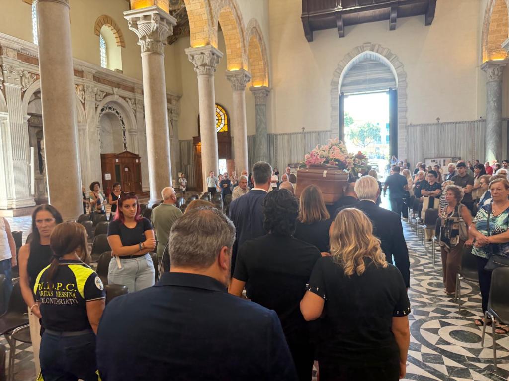 funerali famiglia leone 15